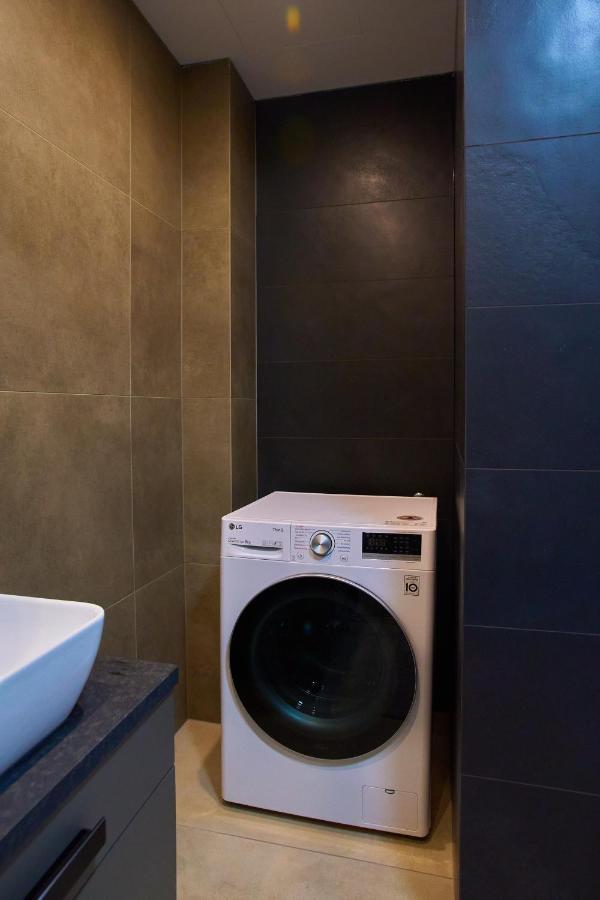 Sunlight Grey - Szeged Apartment Ngoại thất bức ảnh