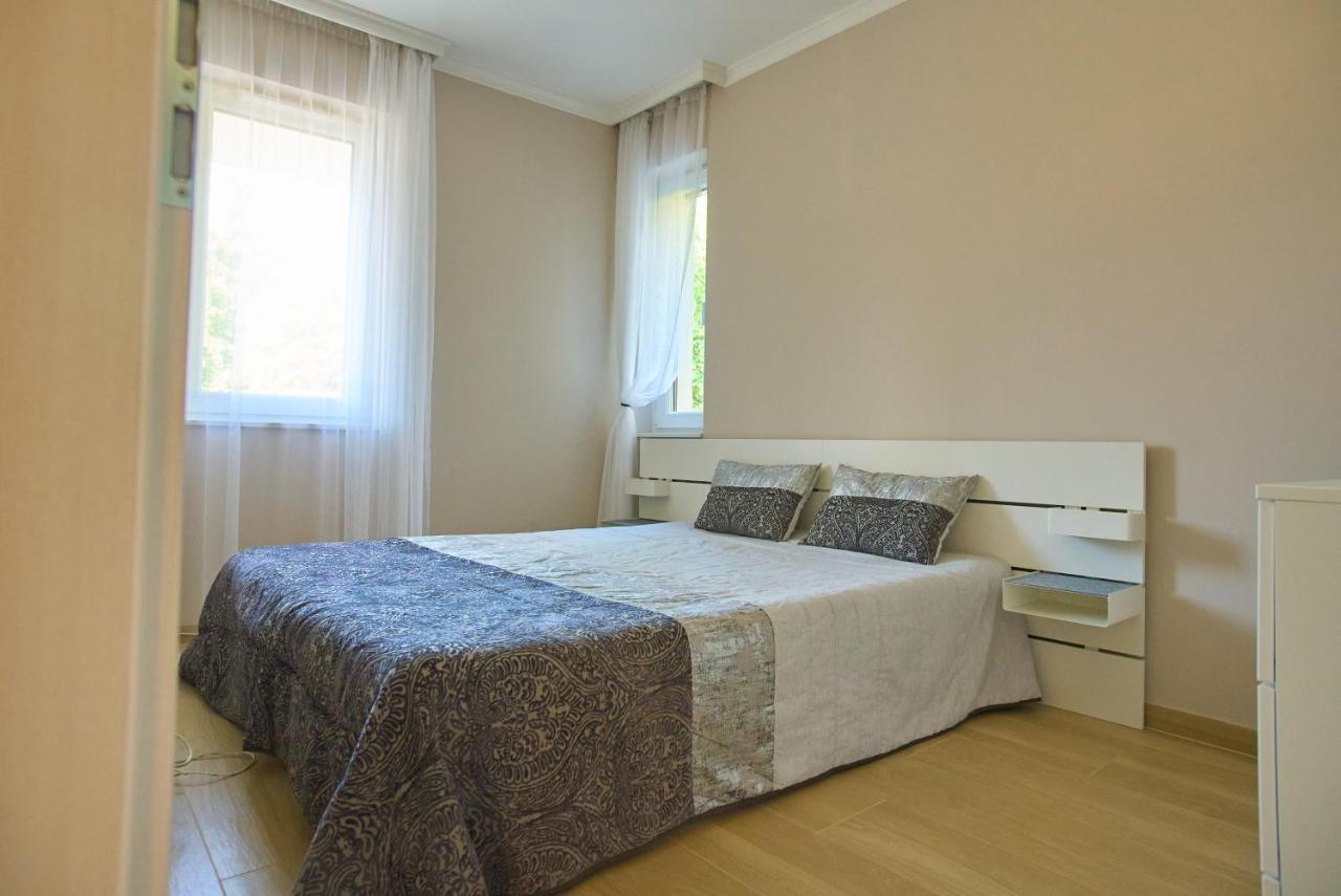 Sunlight Grey - Szeged Apartment Ngoại thất bức ảnh